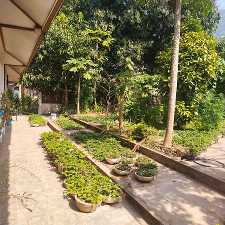 Muang Ngoi Sunset Bungalows & Gh מראה חיצוני תמונה