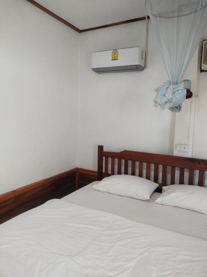 Muang Ngoi Sunset Bungalows & Gh מראה חיצוני תמונה