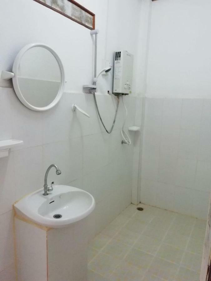 Muang Ngoi Sunset Bungalows & Gh מראה חיצוני תמונה